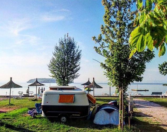 Camping Village Punta Navaccia Туоро сул Тразимено Екстериор снимка